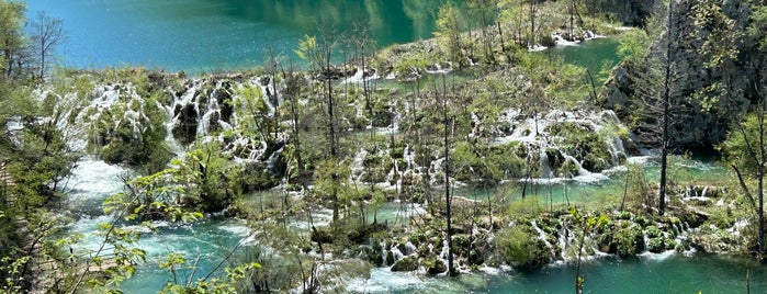Nacionalni park Plitvička jezera is one of Tempat yang Disukai Catherine.