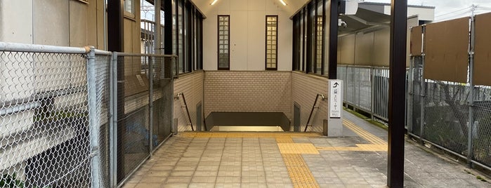 Bojo Station is one of 近畿日本鉄道 (西部) Kintetsu (West).