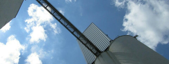 Minnesota Malting Co is one of Tempat yang Disukai Corey.