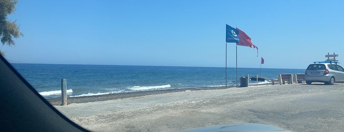 Avis Beach is one of Santorini Beaches.