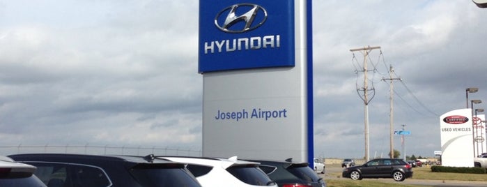 Joseph Airport Hyundai is one of Locais curtidos por Mark.