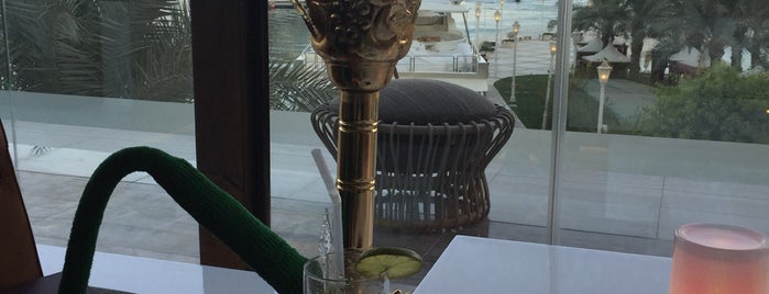Shisha Terrace Four Seasons is one of H & Nさんのお気に入りスポット.