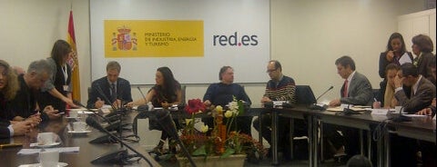 Red.es is one of Madrid: Administración Pública.