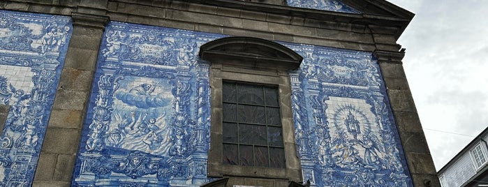 Capela das Almas is one of Porto.