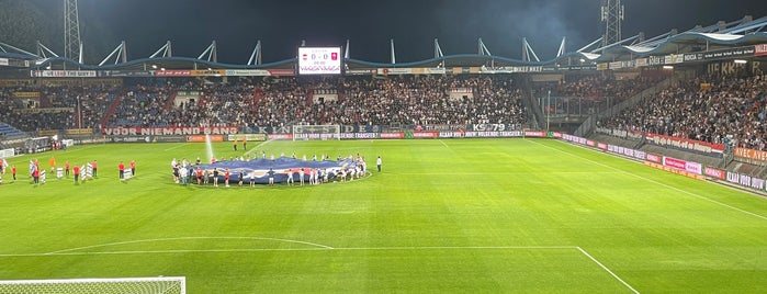 Koning Willem II Stadion is one of Voetbalstadions.