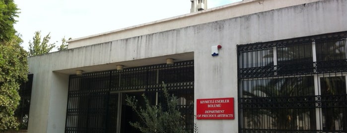 İzmir Tarih ve Sanat Müzesi is one of Müzeler™    ||   İzmir.