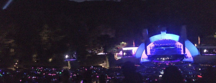 The Hollywood Bowl is one of Lieux qui ont plu à Mouni.