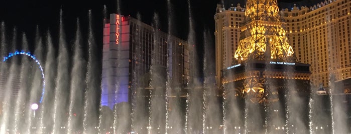 Fountains of Bellagio is one of Mouniさんのお気に入りスポット.
