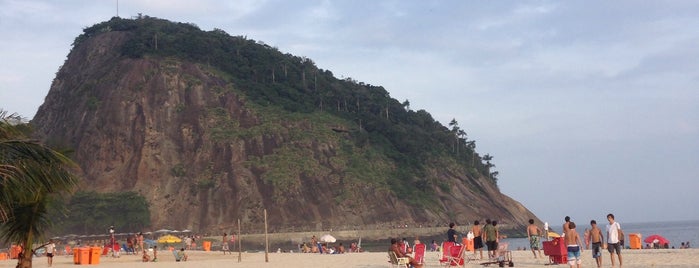 Praia do Leme is one of Locais curtidos por Taiani.
