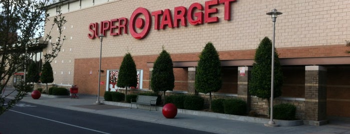 Target is one of Orte, die Jennifer gefallen.