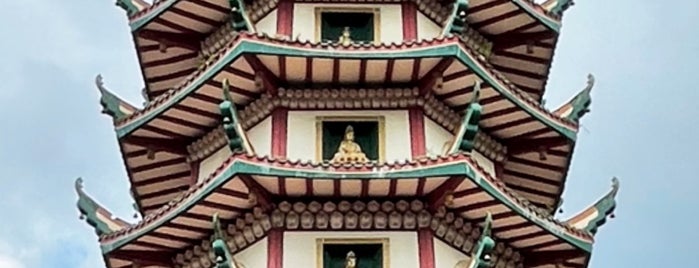 Pagoda Avalokitesvara is one of Culinary & Places Visit in Semarang.