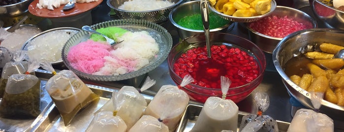 ขนมหวานร้านอาฟิม is one of Must-visit Food in หัวหิน.