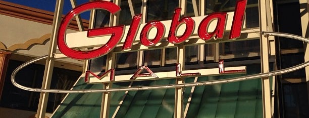 Global Mall is one of สถานที่ที่ Mike ถูกใจ.