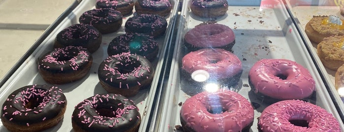 Krispy Kreme is one of Cebu Foodie.