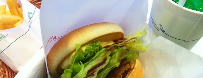 MOS BURGER is one of 서울EATS♡.