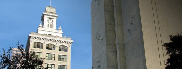 Tampa Old City Hall is one of สถานที่ที่บันทึกไว้ของ Jake.