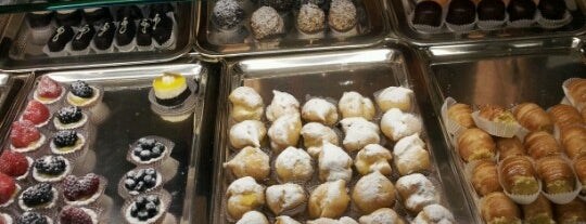 Pasticceria Viscontea is one of Orietta 님이 저장한 장소.