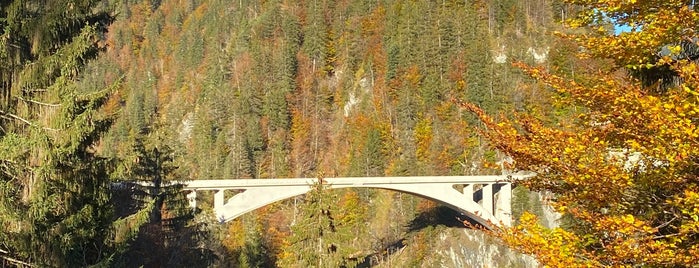 Salginatobelbrücke is one of Bridges.
