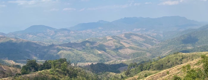 จุดชมวิวก่อนถึงอุทยานขุนสถาน Viewpoint is one of พะเยา แพร่ น่าน อุตรดิตถ์.