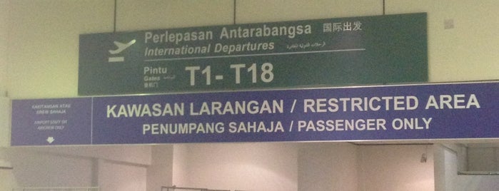 Gate T11 is one of Kaula Lumpur-Singapore-Indonesia-2011.