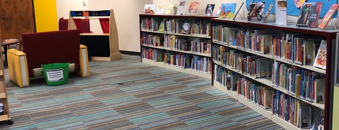 Sno-Isle Libraries: Lynnwood is one of Libraries.