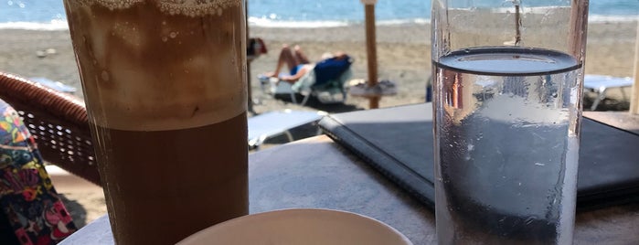 Beach Café is one of Kreta.