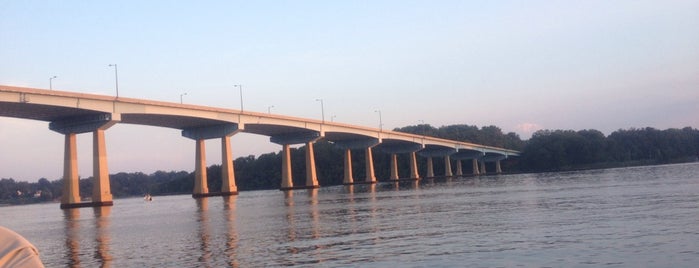 Severn River is one of Lizzie : понравившиеся места.