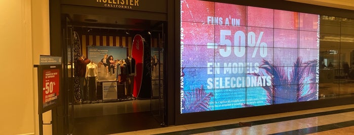 Hollister & Co. is one of sitios.