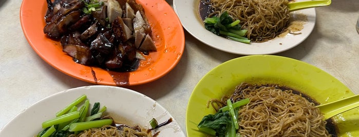 Restaurant Hung Kee 亨记茶餐室 is one of KL.