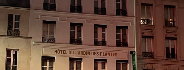 Hotel du Jardin des Plantes is one of Paris 2019 christmas.