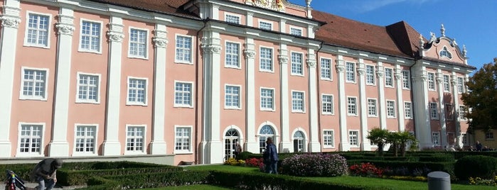 Neues Schloss is one of iZerf'in Beğendiği Mekanlar.
