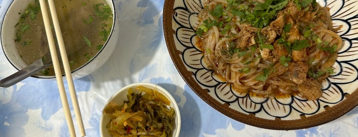 Mona's Burmese Food Stall is one of Bkkfatty Hard to Find.