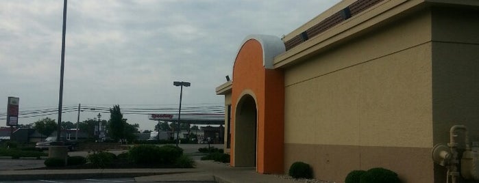 Taco Bell is one of Orte, die Traci gefallen.