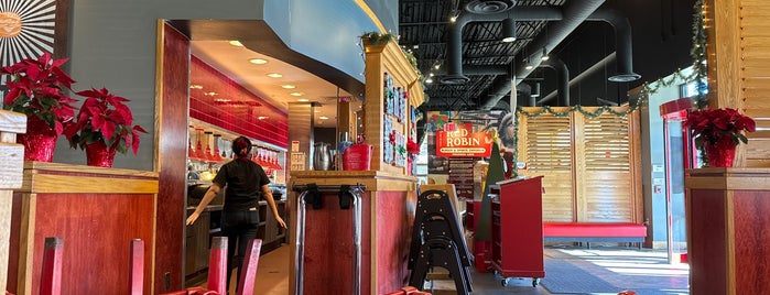 Red Robin Gourmet Burgers and Brews is one of Kids in Boulder!.