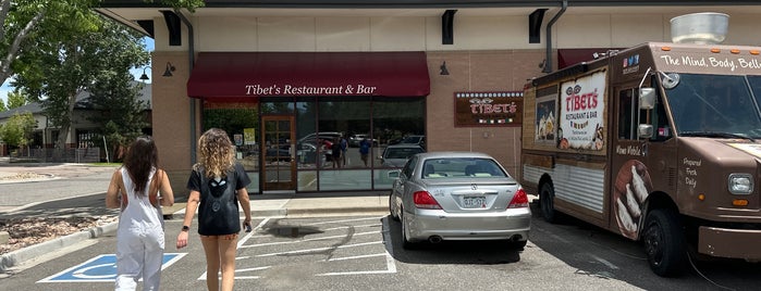 Tibet's Restaurant & Bar is one of Superior-Louisville-Lafayette.