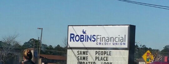 Robins Federal Credit Union is one of Maxine Favorites Places.