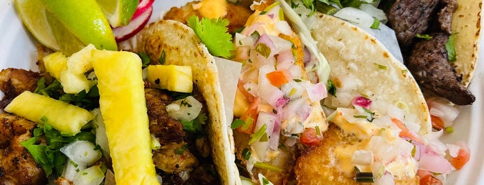 Pico Taco is one of Chirayu's Saved Places.
