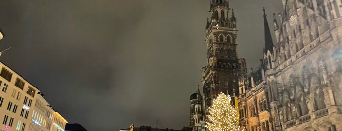 Weihnachtsbaum am Marienplatz is one of 🇩🇪 Munich.