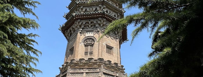 Linji Temple is one of 全国重点文物保护单位.