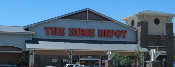 The Home Depot is one of Orte, die Daniel gefallen.