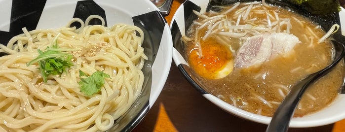 つけ麺 おんのじ 仙台本店 is one of ﾌｧｯｸ食べログ麺類全般ﾌｧｯｸ.