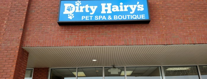 Dirty Hairy's Pet Spa & Boutique is one of Tempat yang Disukai Dick.