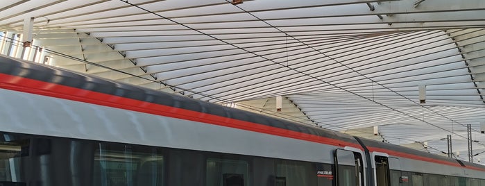 Stazione Reggio Emilia AV "Mediopadana" is one of Acar 님이 좋아한 장소.