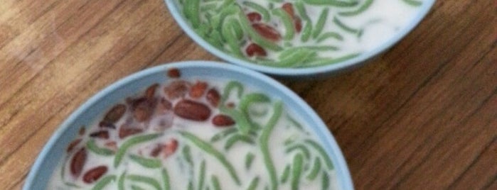 Penang Road Famous Teochew Chendul (Tan) is one of Best Food Corner (1) ;).