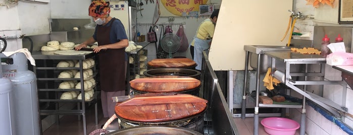 山東蔥油餅 is one of Lugares guardados de Curry.