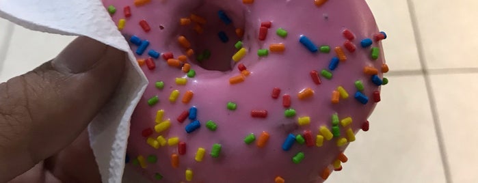 I like donuts is one of Lugares favoritos de Leandro.