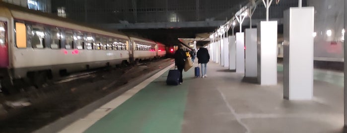 Gare SNCF de Juvisy is one of oslo.