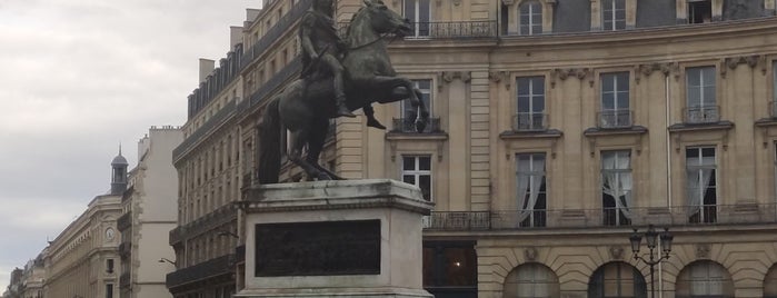 Statue de Louis XIV is one of Paris.