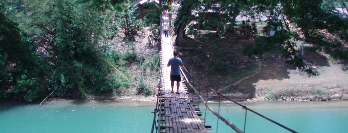 Sevilla Hanging bridge is one of Lugares favoritos de Milli.