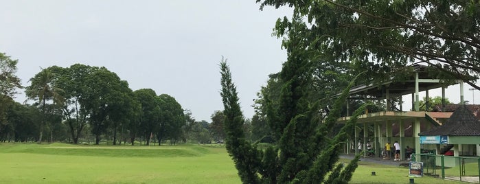 Padang Golf Wijaya Kusuma Purwokerto is one of Sight Places.